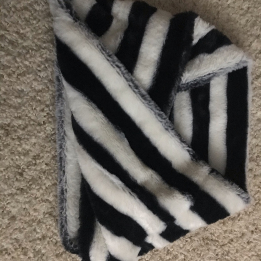 Luxurious scarf